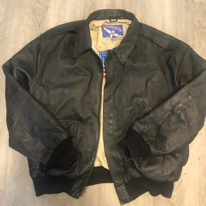 Vintage XL men’s Leather Bomber Jacket